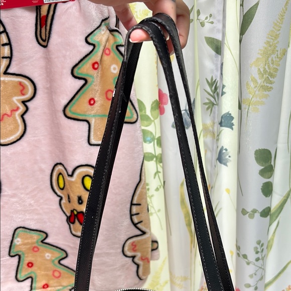 Michael Kors Black Tote Bag - Picture 5 of 11